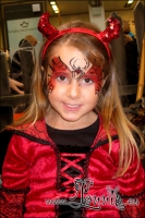 Lonnies-ansigtsmaling-Halloween_i_Lyngby_Storcenter-2012-08