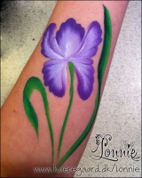 Lonnies_ansigtsmaling-Iris-arm