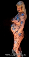 Lonnies_ansigtsmaling-Gravid-Blomsterbodypaint01